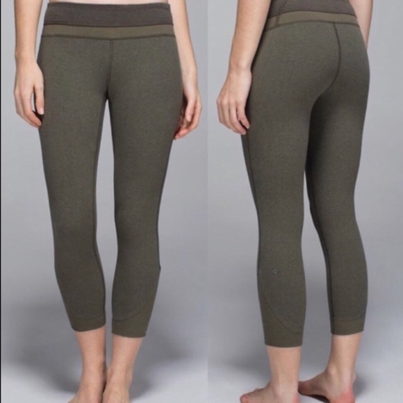 lululemon athletica Pants - Lululemon Refine Crops Green Size 8 EUC